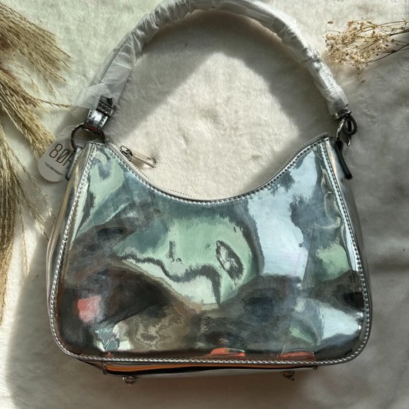 Purses - Picture 4 of 6